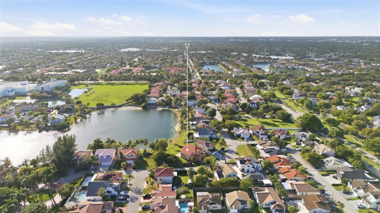 20816 SW 85th Pl, Cutler Bay, FL 33189 Photo