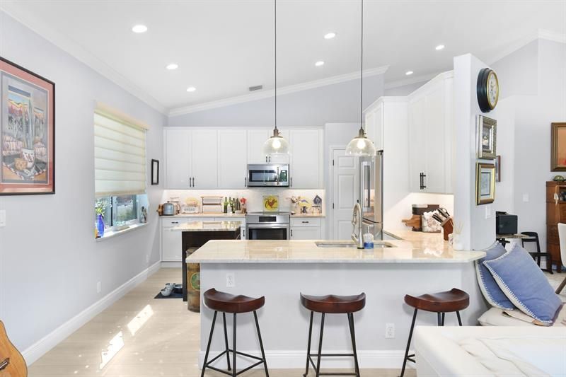 6848 SE Twin Oaks Cir, Stuart, FL 34997 Photo