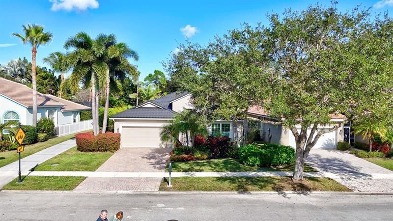 6848 SE Twin Oaks Cir, Stuart, FL 34997 Photo