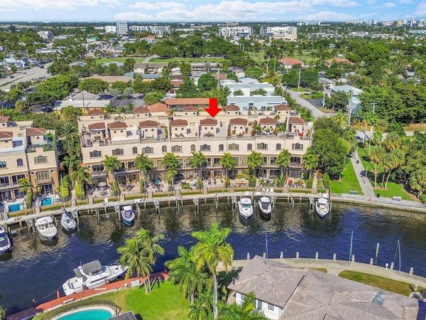 2254 SE 7th Street, Pompano Beach, FL 33062