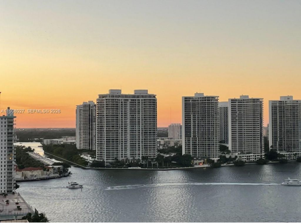 231 174th St, Unit 2202, Sunny Isles Beach, FL 33160 Photo