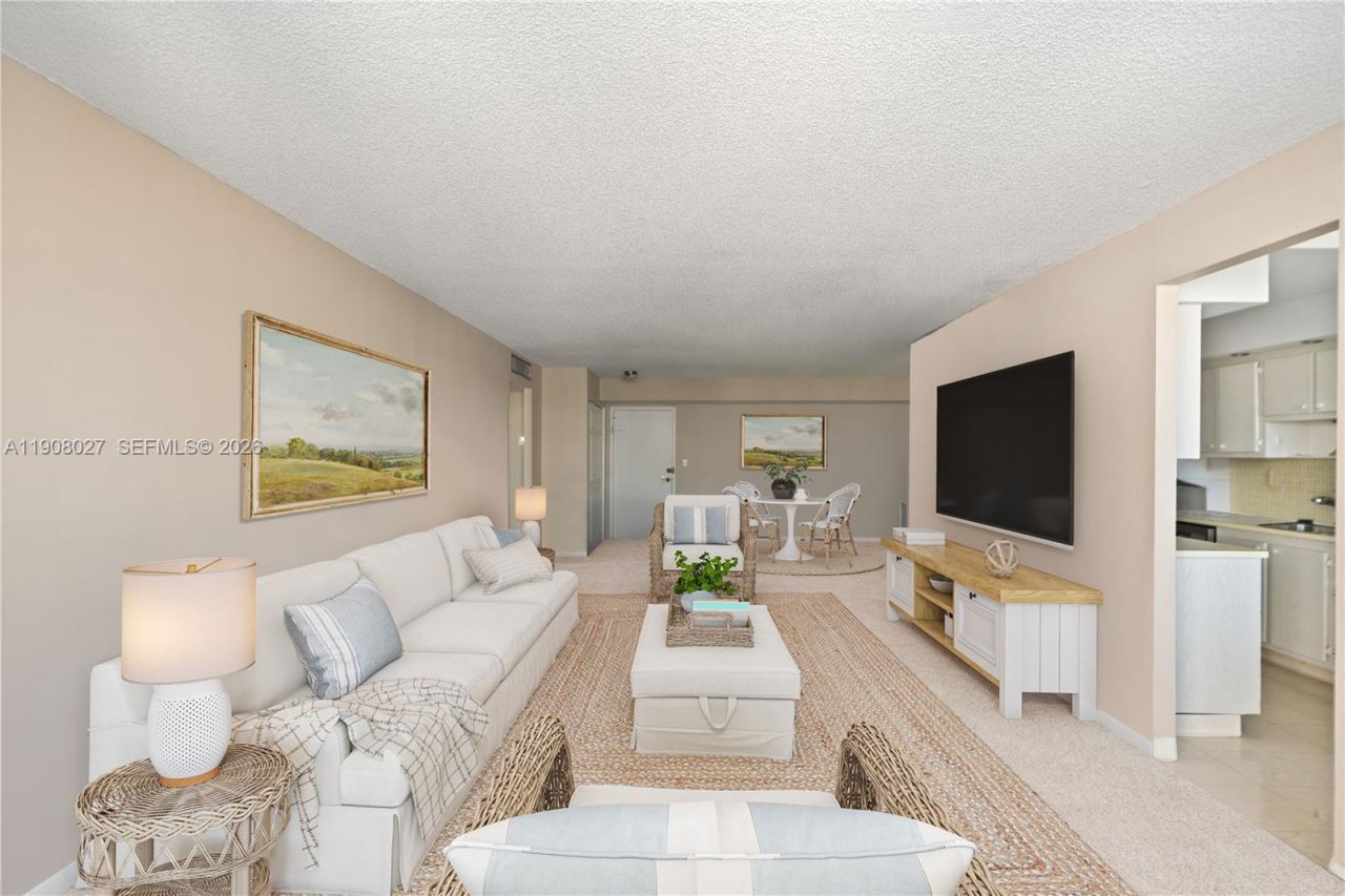 231 174th St, Unit 2202, Sunny Isles Beach, FL 33160 Photo