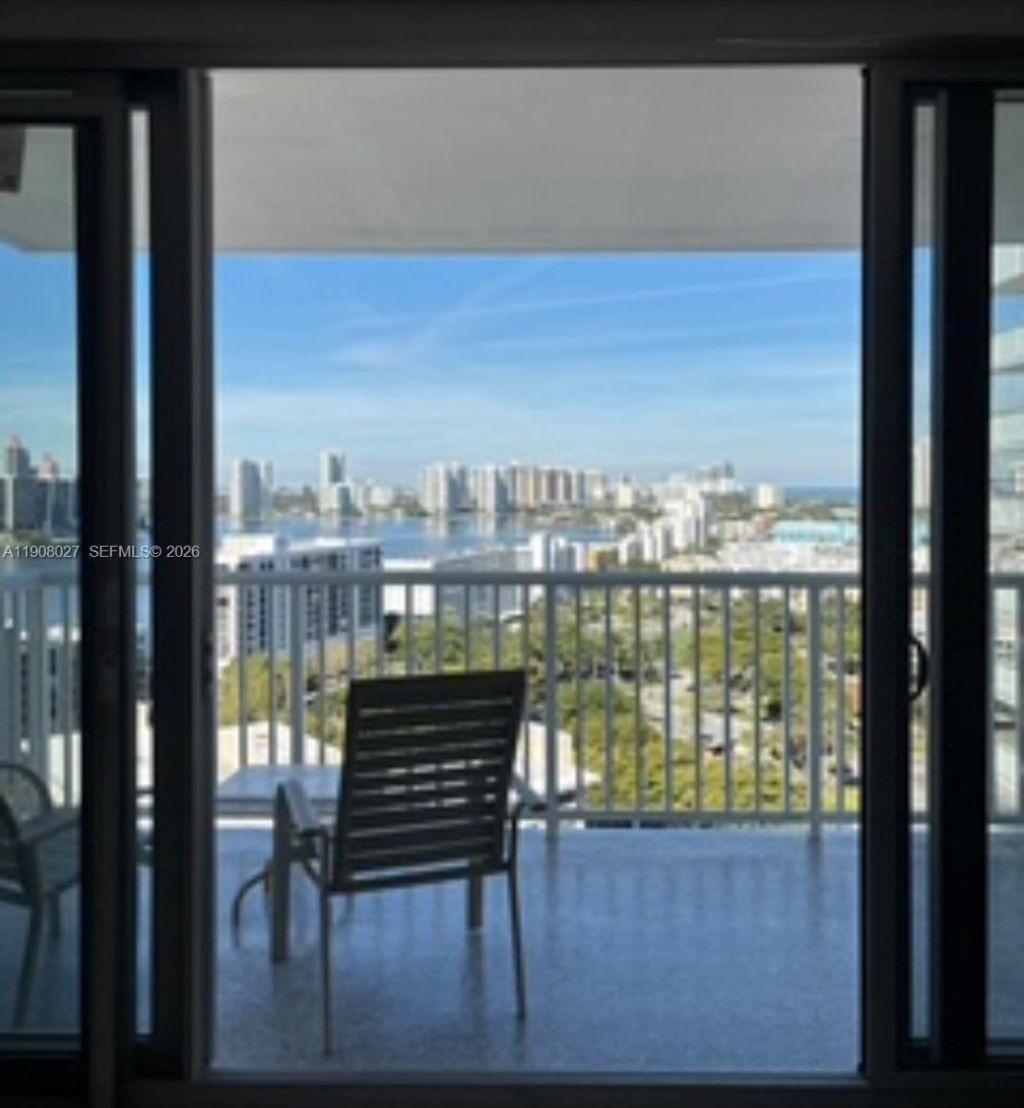 231 174th St, Unit 2202, Sunny Isles Beach, FL 33160 Photo