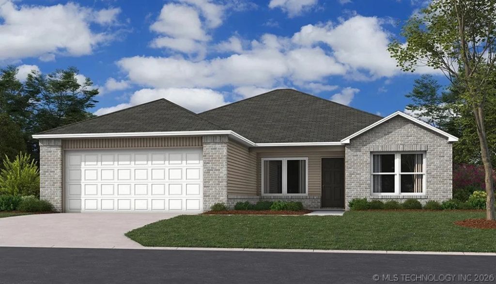 7025 S Maple Avenue, Broken Arrow, OK 74011 Main Photo