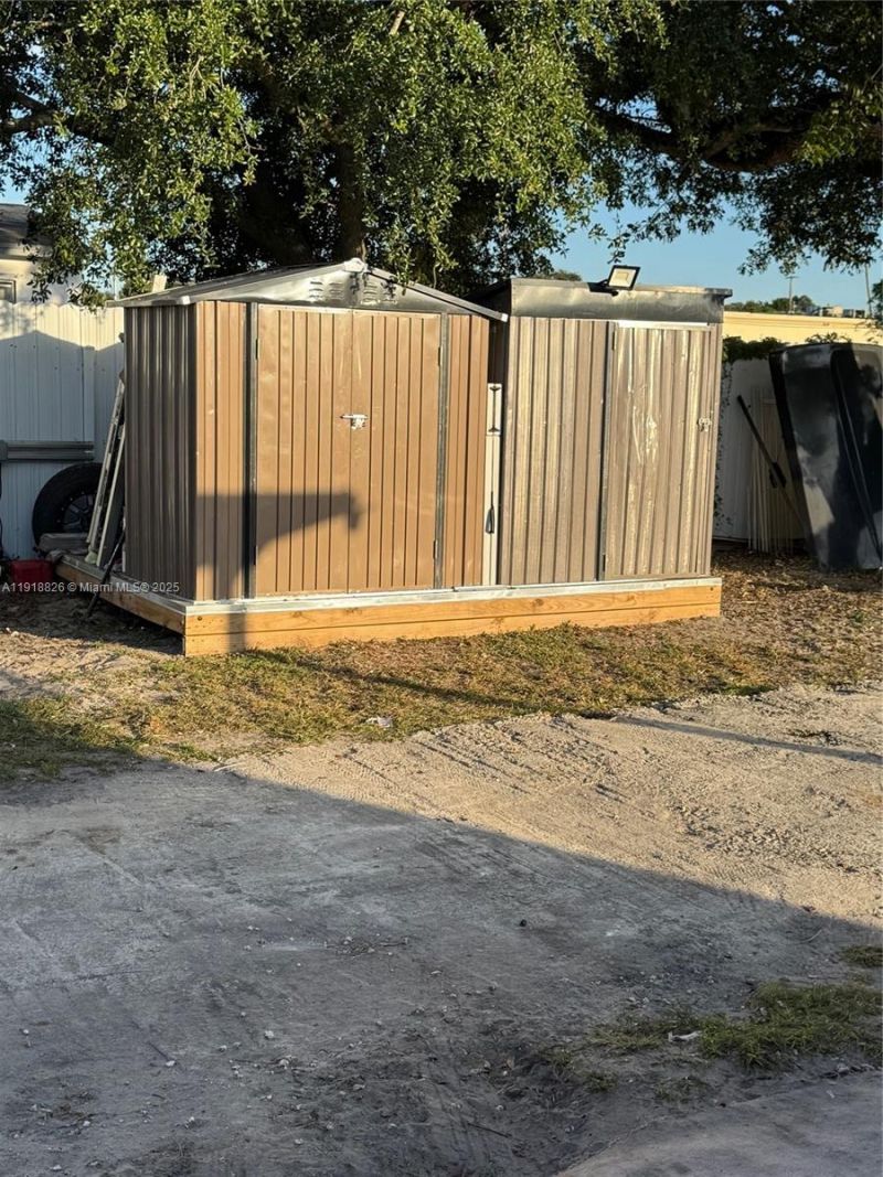 15901 NW 27th Pl, Miami Gardens, FL 33054 Photo