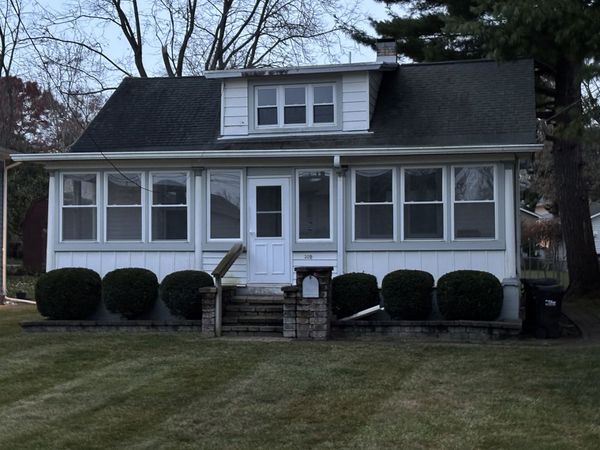 309 N River Road, Fox River Grove, IL 60021