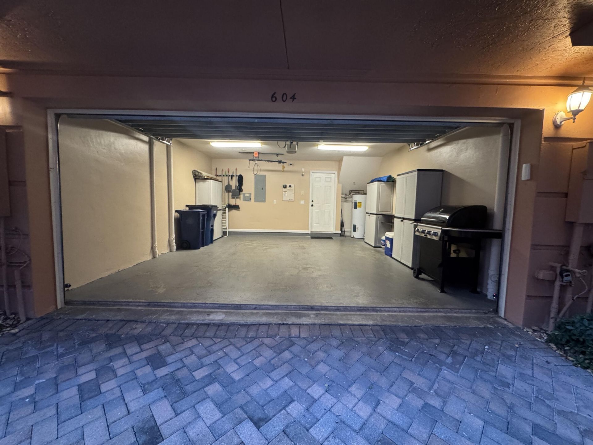 1033 NE 17th Way, Unit 604, Fort Lauderdale, FL 33304 Photo