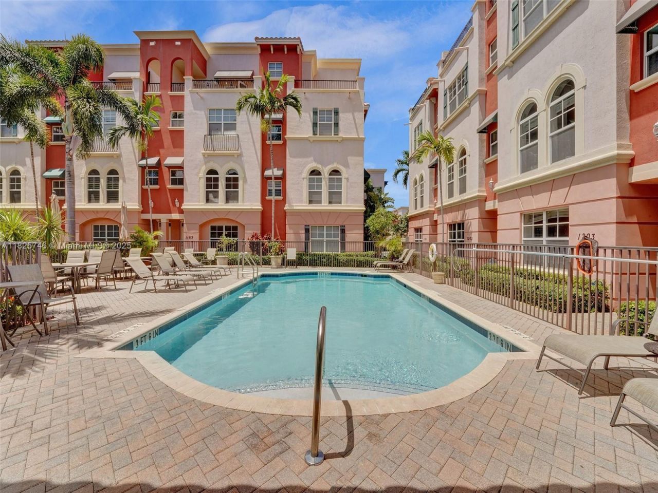 1033 NE 17th Way, Unit 604, Fort Lauderdale, FL 33304 Photo