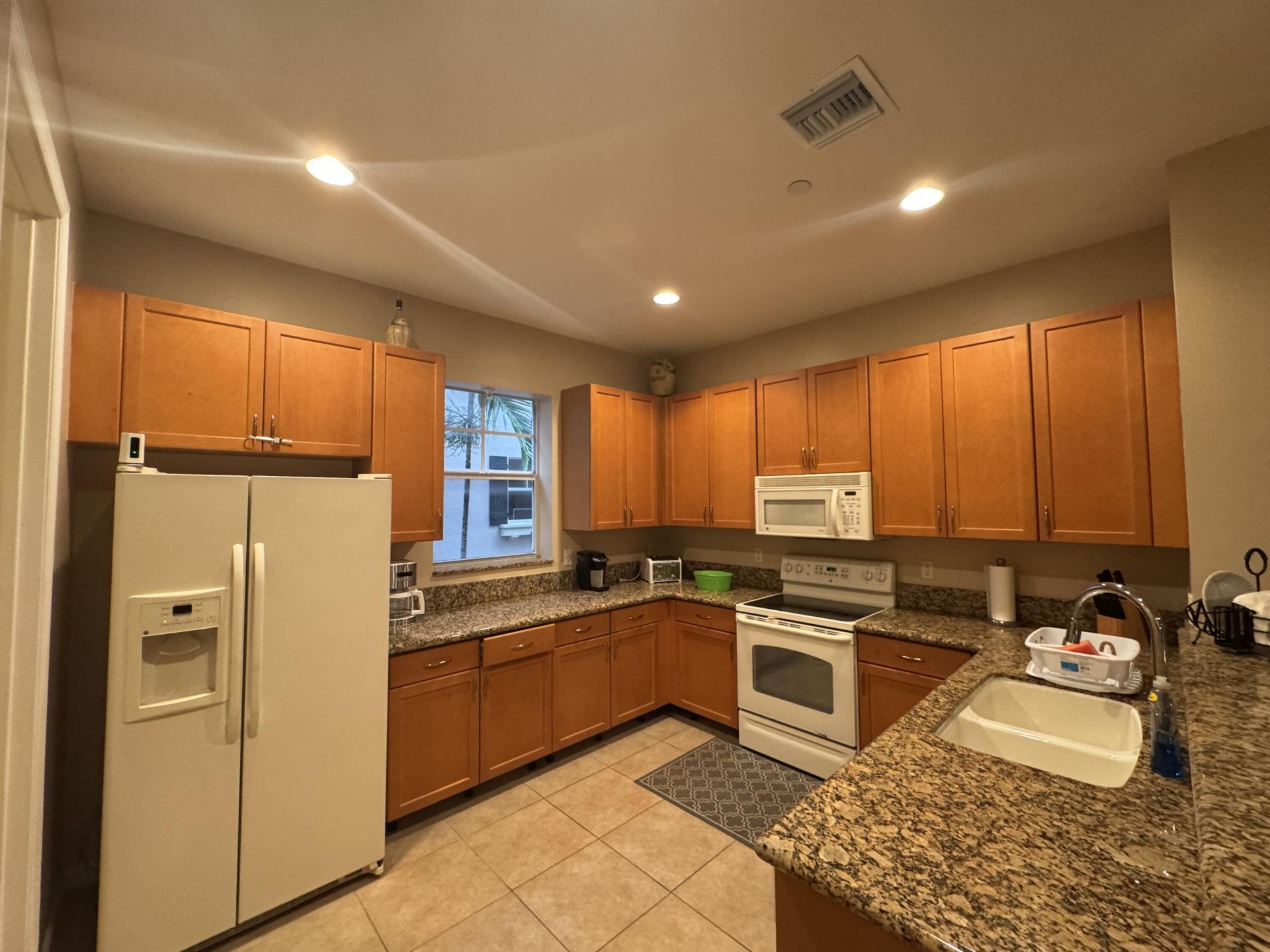 1033 NE 17th Way, Unit 604, Fort Lauderdale, FL 33304 Photo