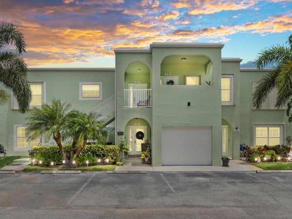 2186 SE Wild Meadow Circle, Port Saint Lucie, FL 34952