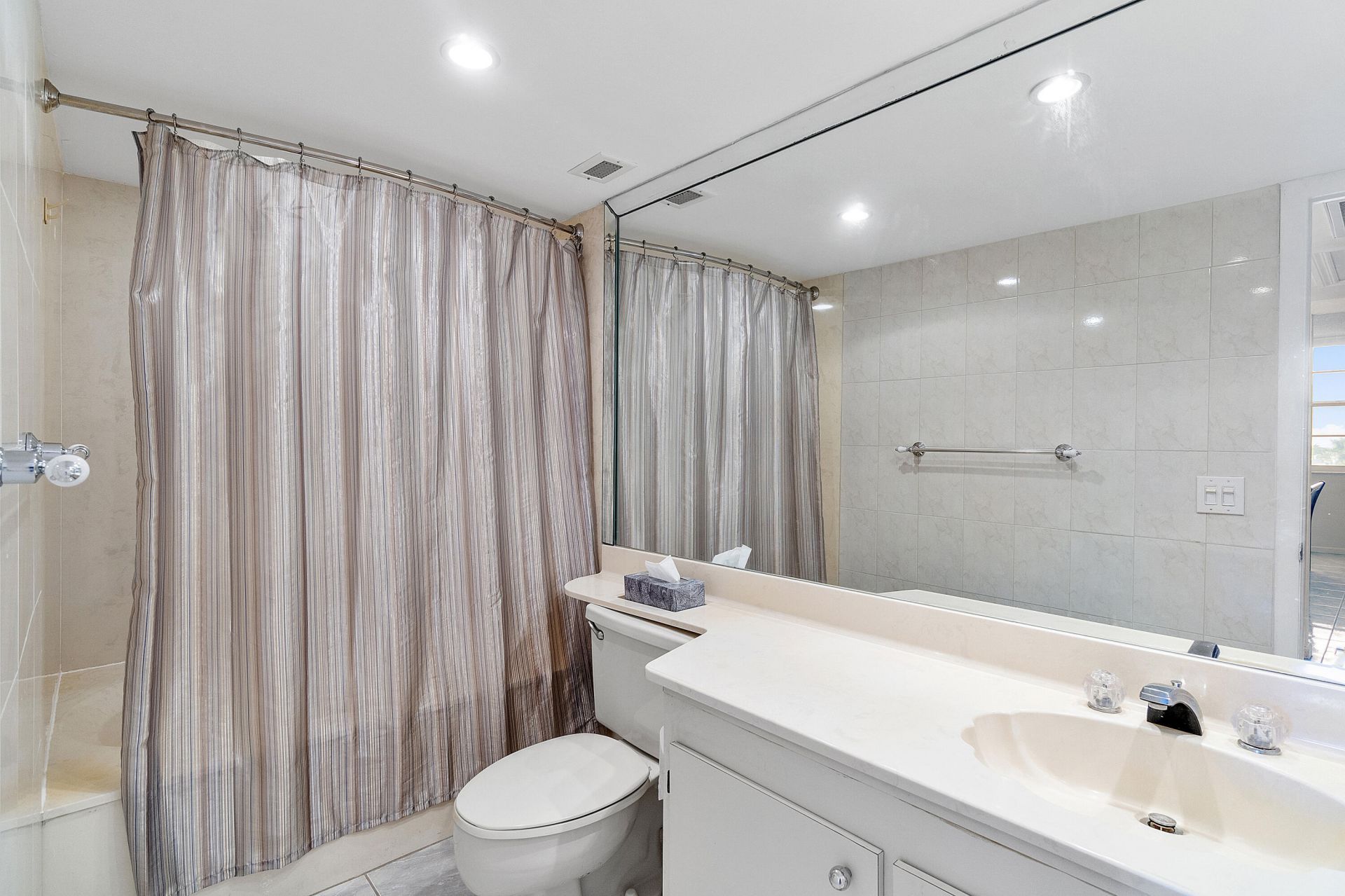 2851 S Ocean Boulevard, Unit 4 B, Boca Raton, FL 33432 Photo