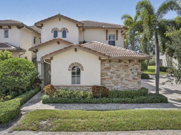 10418 Orchid Reserve Drive, Unit 13d, West Palm Beach, FL 33412