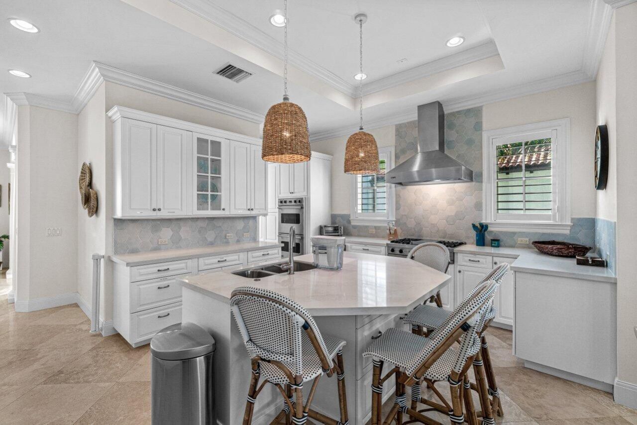 6103 N Ocean Boulevard N, Ocean Ridge, FL 33435 Photo
