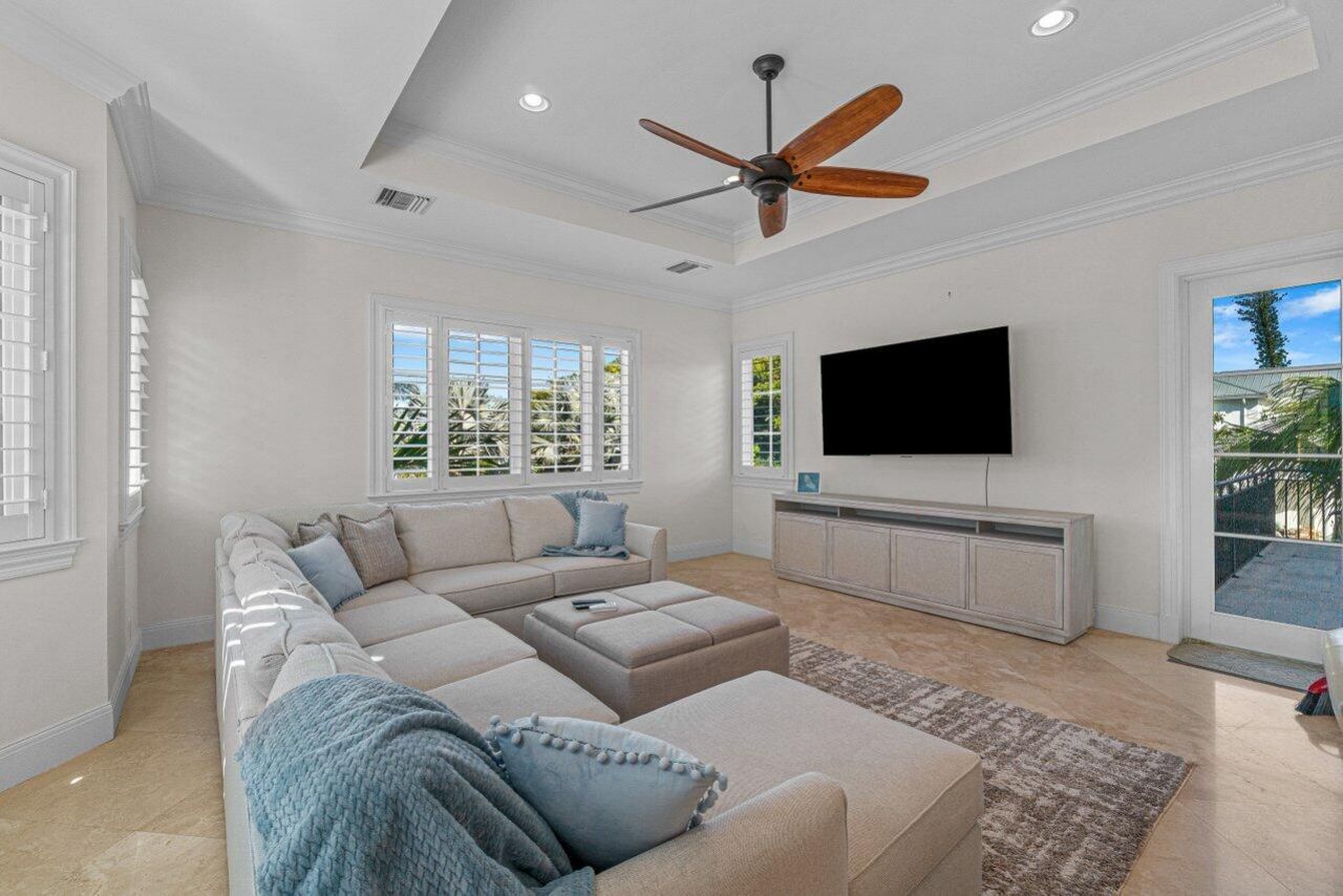 6103 N Ocean Boulevard N, Ocean Ridge, FL 33435 Photo
