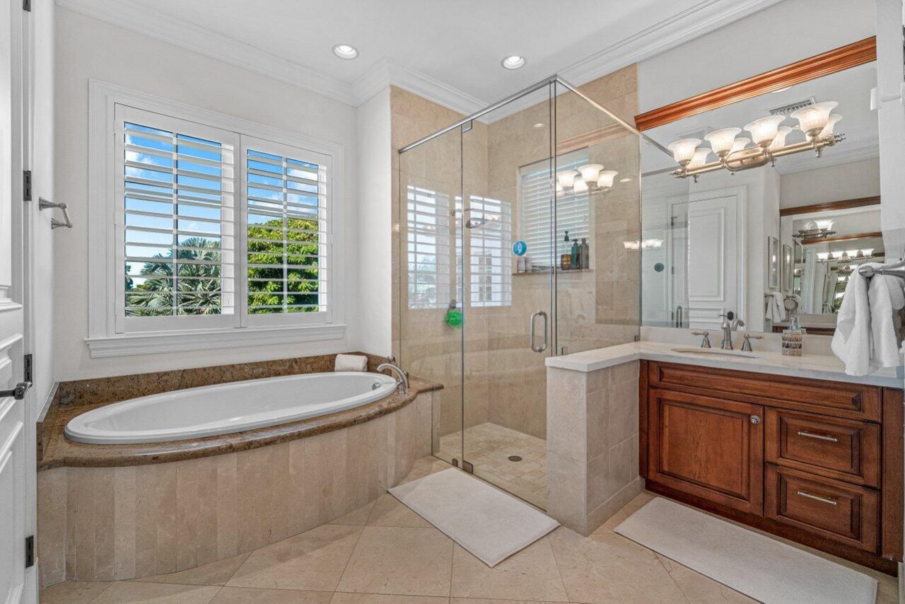 6103 N Ocean Boulevard N, Ocean Ridge, FL 33435 Photo