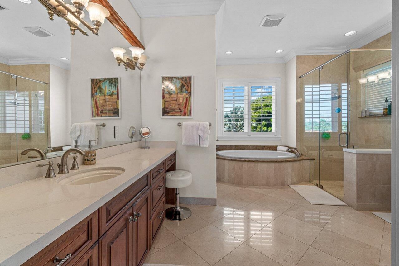 6103 N Ocean Boulevard N, Ocean Ridge, FL 33435 Photo