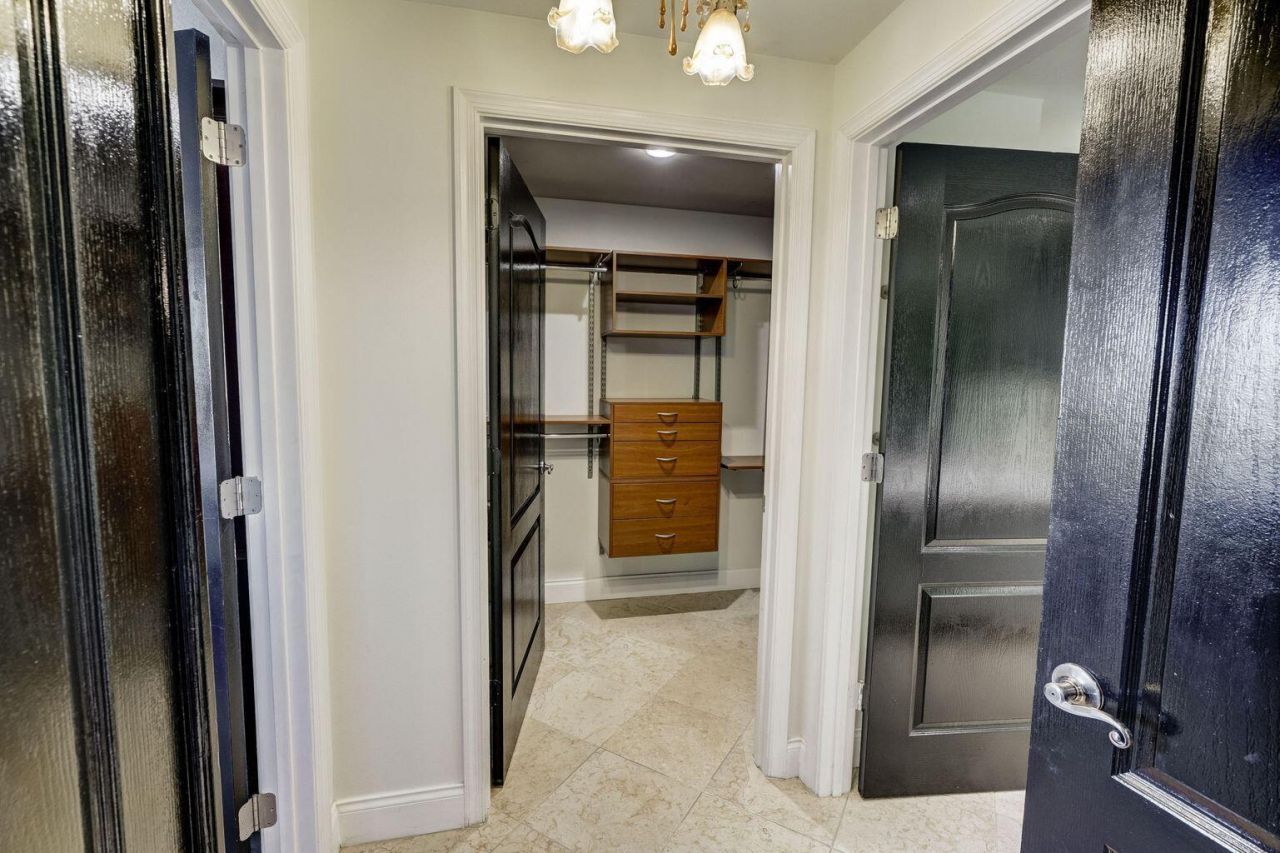 300 Uno Lago Drive, Unit 303, Juno Beach, FL 33408 Photo