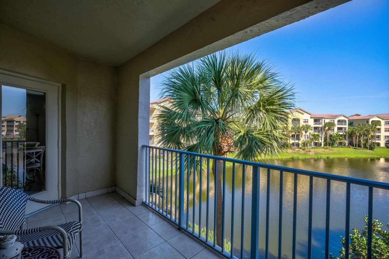 300 Uno Lago Drive, Unit 303, Juno Beach, FL 33408 Photo