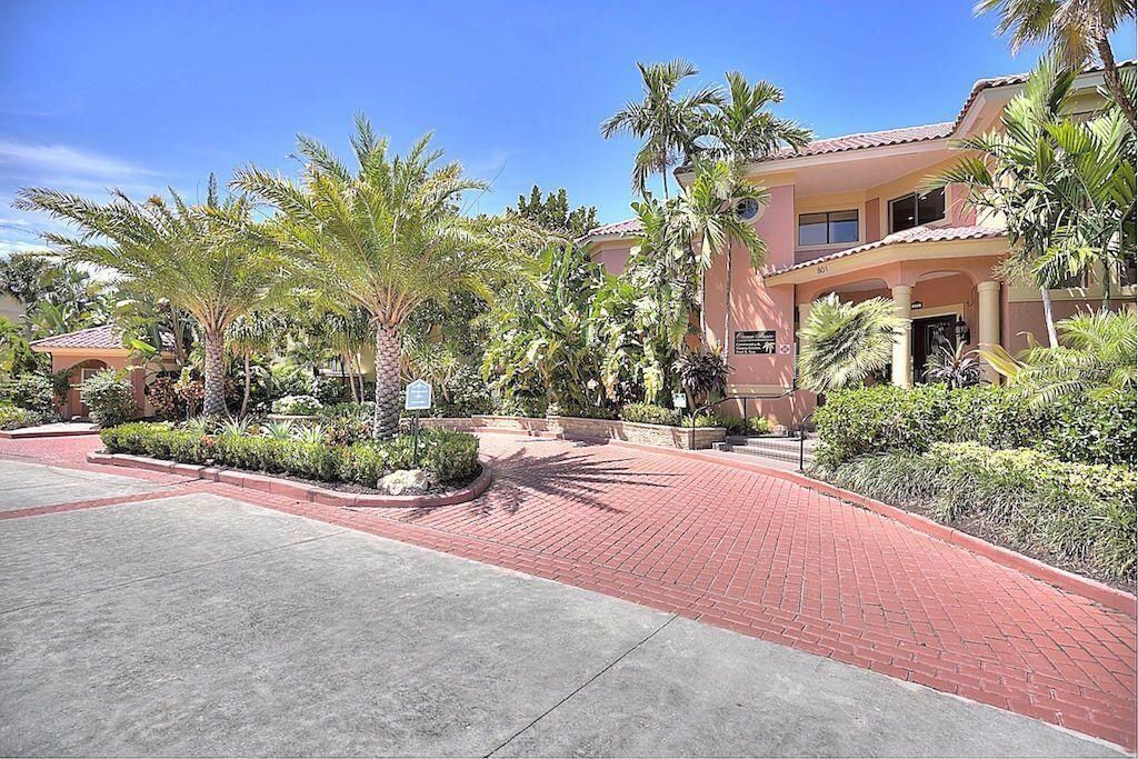 300 Uno Lago Drive, Unit 303, Juno Beach, FL 33408 Photo