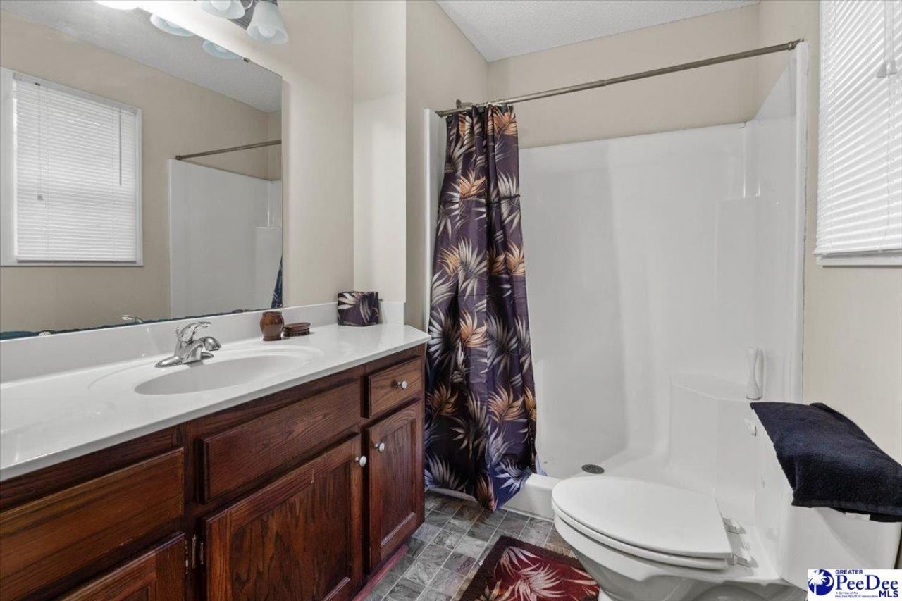 387 Drayton St Photo 24