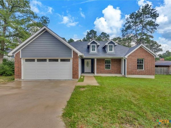 239 Old Firetower Road, Bastrop, TX 78602