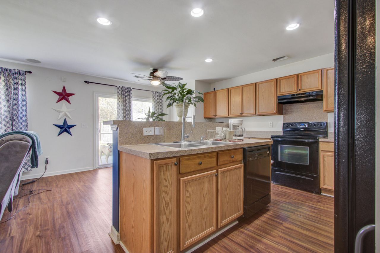 174 Education Boulevard Photo 9