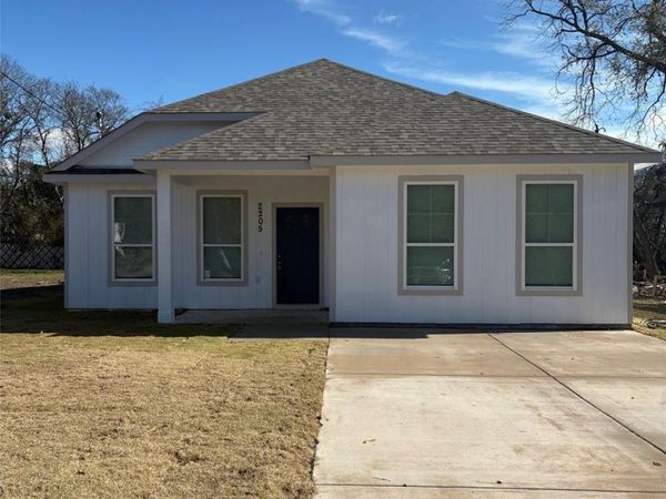 2205 Wellington Street, Greenville, TX 75401