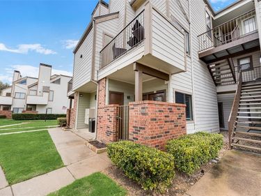3121 Sondra Drive, Unit 108, Fort Worth, TX 76107