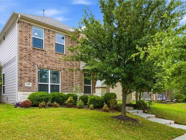 1420 Bull Street, Aubrey, TX 76227