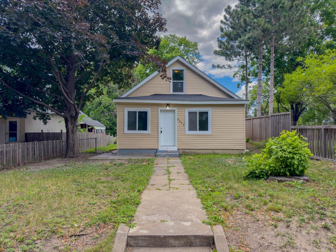 3012 Polk Street Ne, Minneapolis, MN 55418 Main Photo