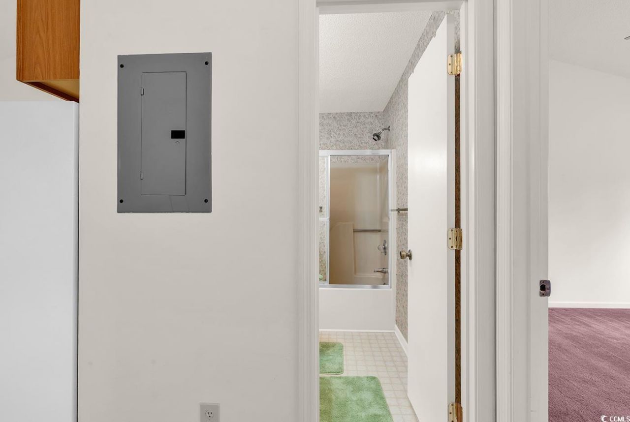 925 Fairwood Lakes Ln. Photo 11