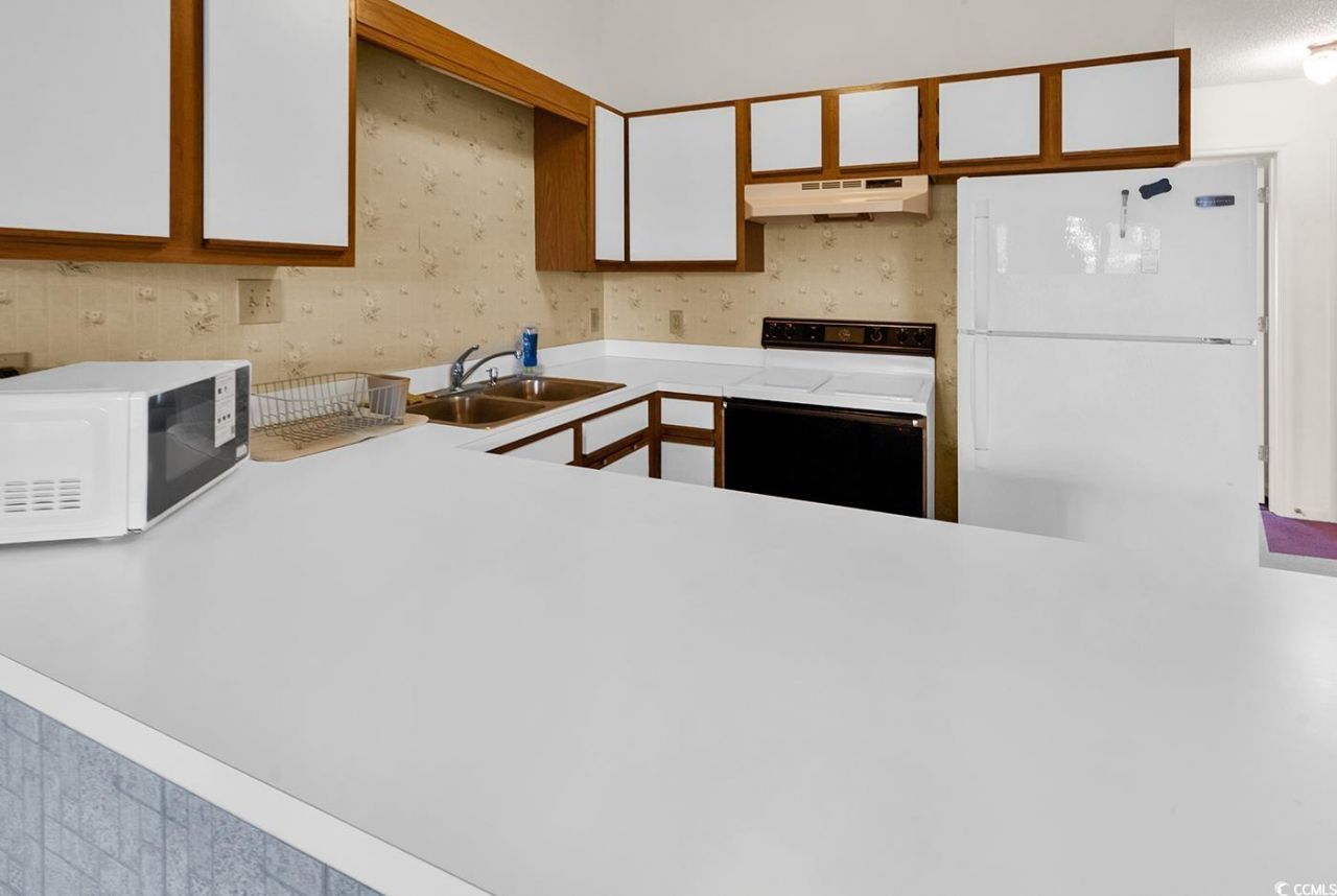 925 Fairwood Lakes Ln. Photo 5