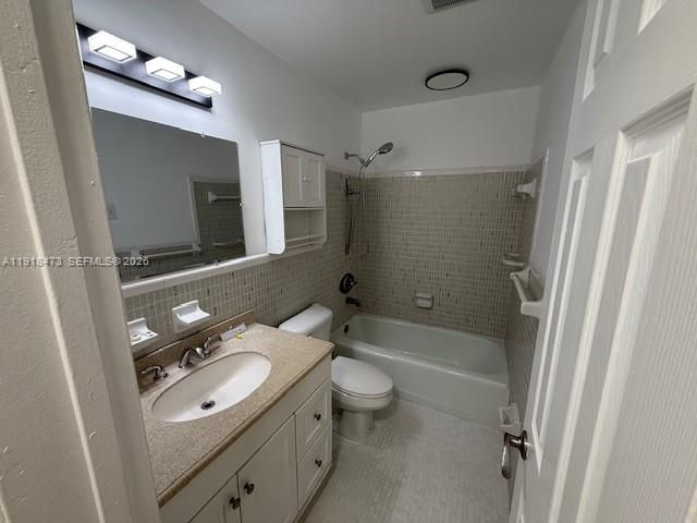 421 NE 1st St, Unit 119, Hallandale Beach, FL 33009 Photo