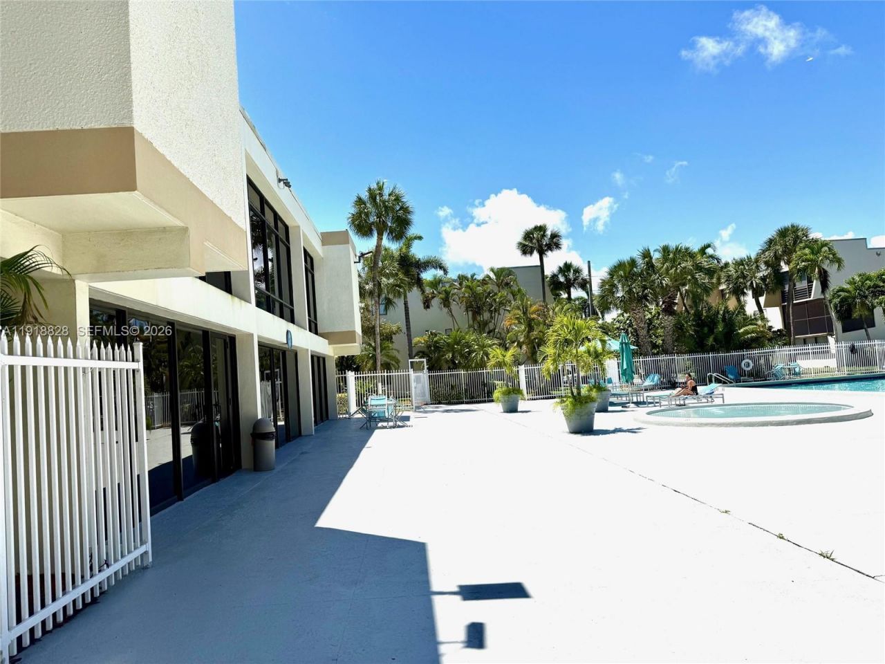 20200 W Country Club Dr, Unit 112, Aventura, FL 33180 Photo