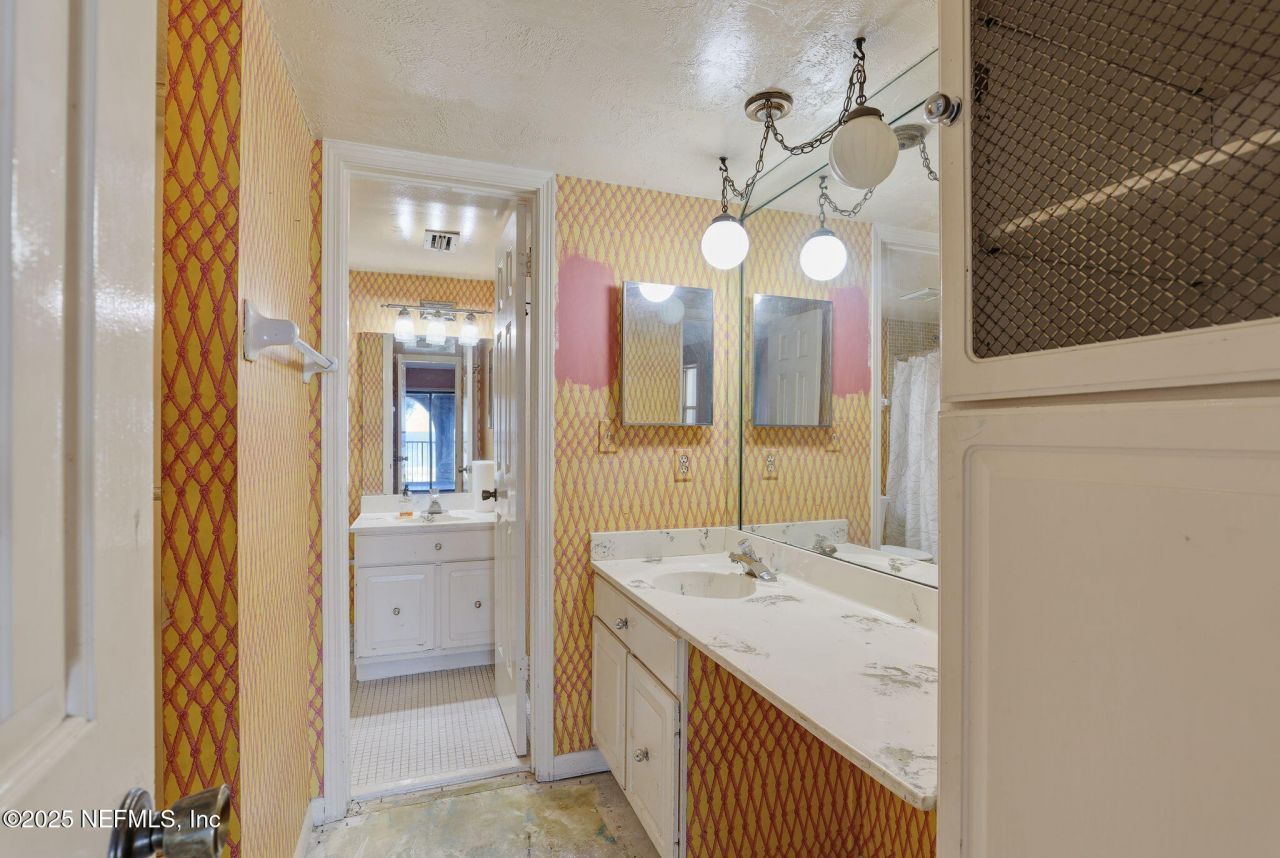 10 10th Street, Unit 2, Atlantic Beach, FL 32233 Photo