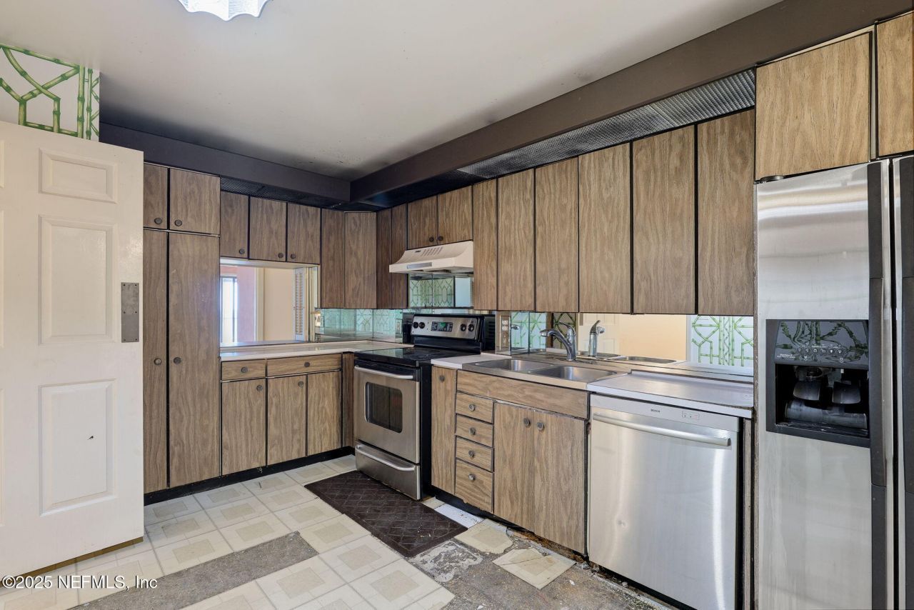 10 10th Street, Unit 2, Atlantic Beach, FL 32233 Photo