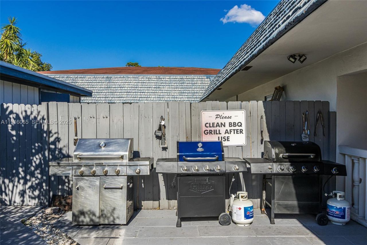 7887 Golf Cir Dr, Unit 106, Margate, FL 33063 Photo