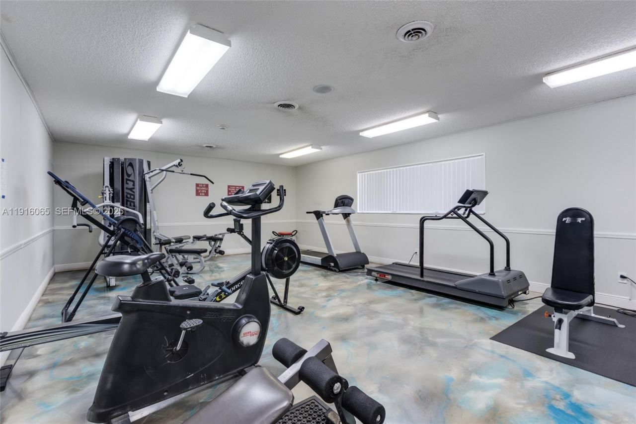 7887 Golf Cir Dr, Unit 106, Margate, FL 33063 Photo