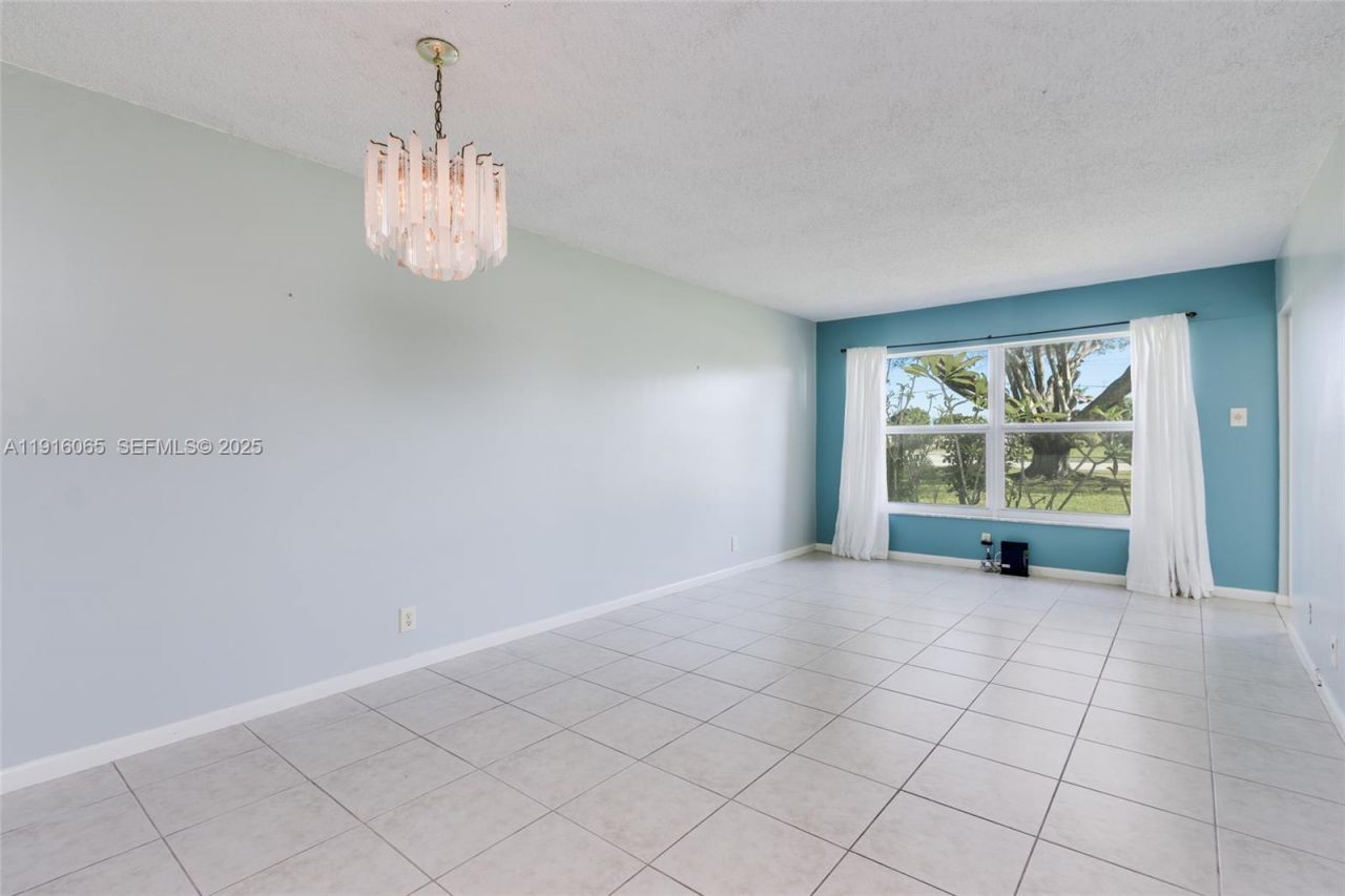 7887 Golf Cir Dr, Unit 106, Margate, FL 33063 Photo