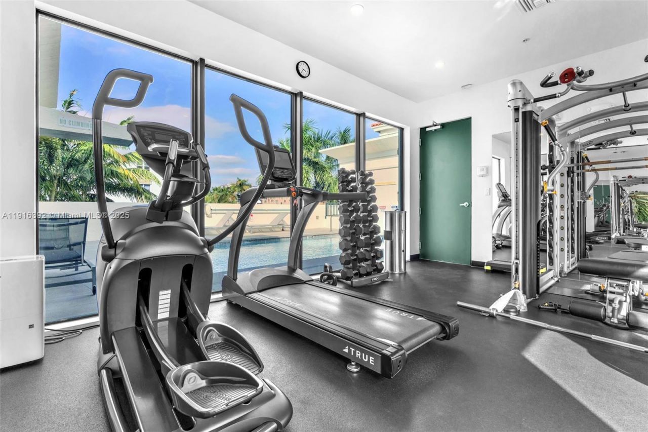 1162 98th St, Unit 4, Bay Harbor Islands, FL 33154 Photo