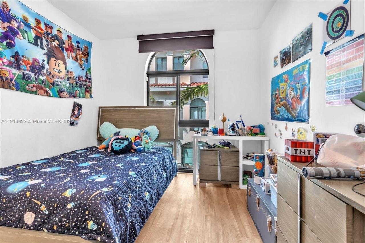 1162 98th St, Unit 4, Bay Harbor Islands, FL 33154 Photo