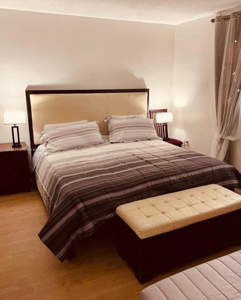 1355 NE 167th St, Unit 209, Miami, FL 33162 Photo