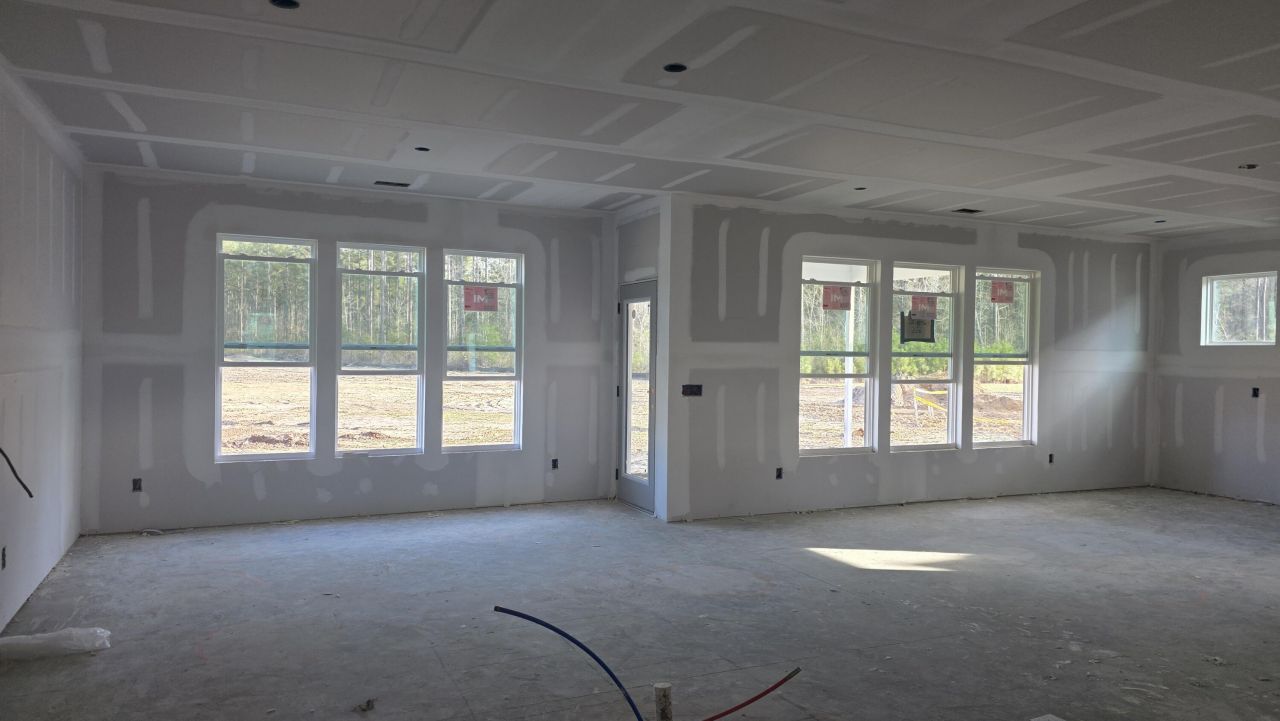 258 Huguenot Trail Photo 5