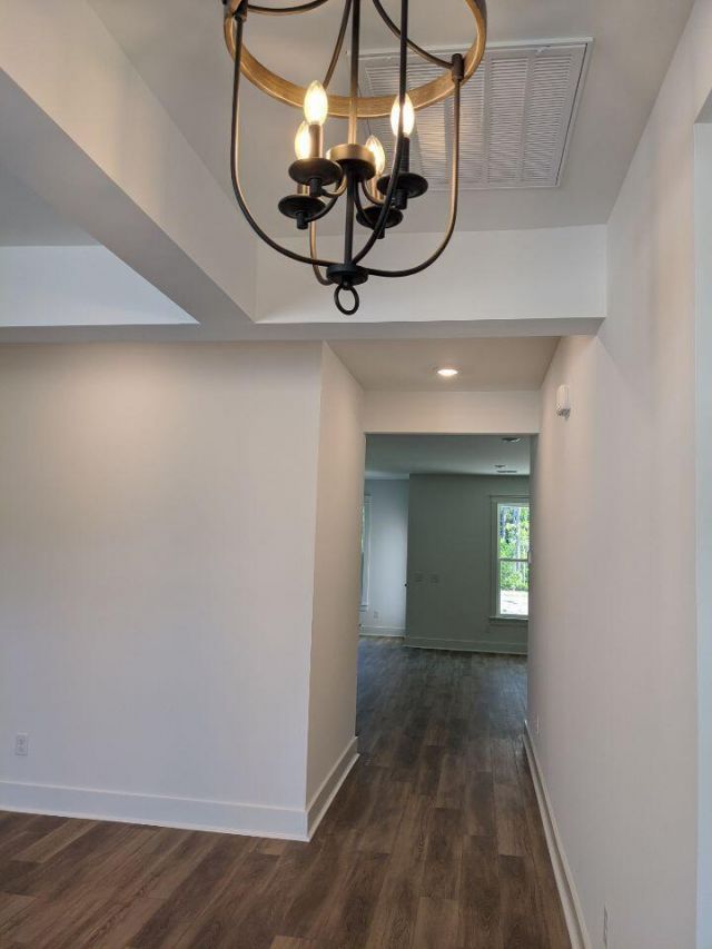 258 Huguenot Trail Photo 6