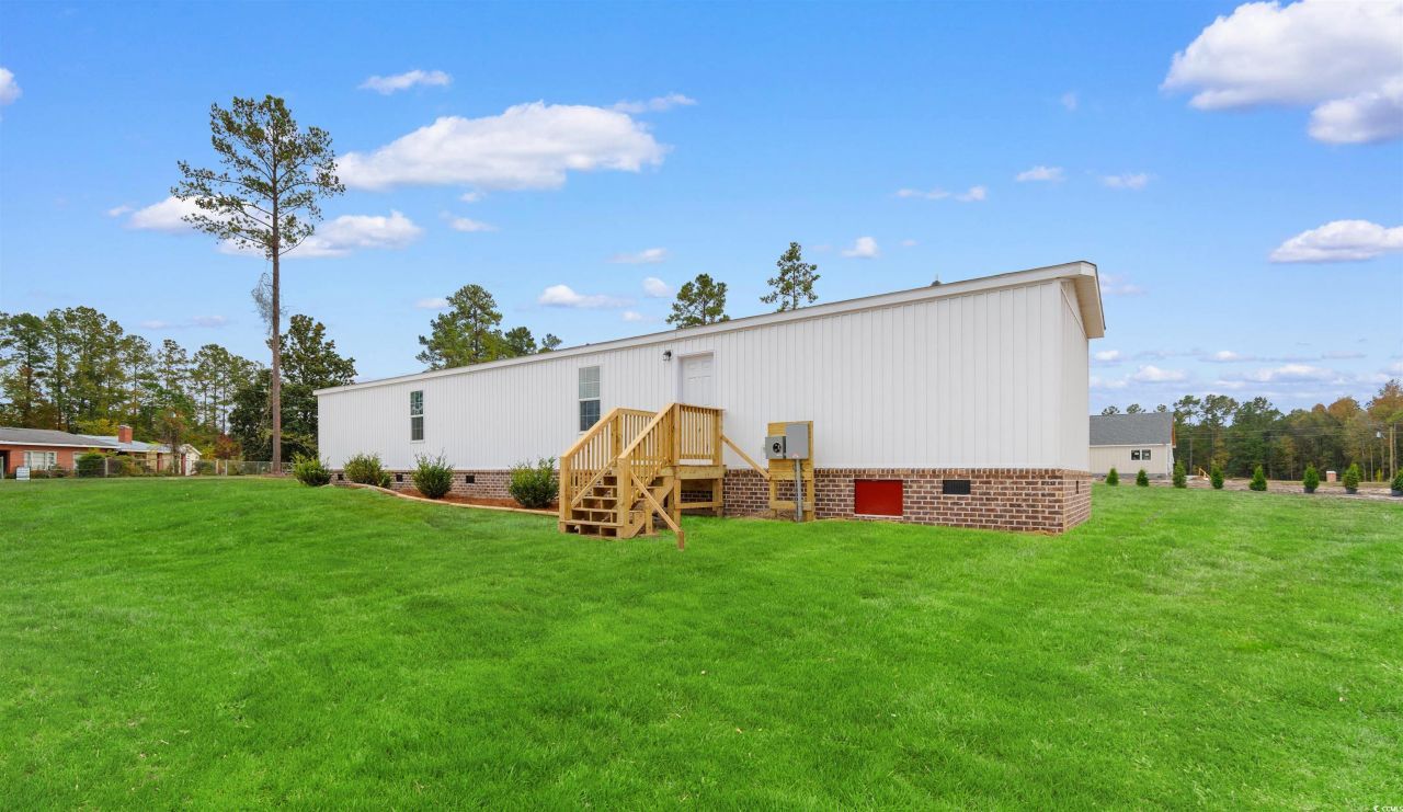 121 Feather Dr Photo 4