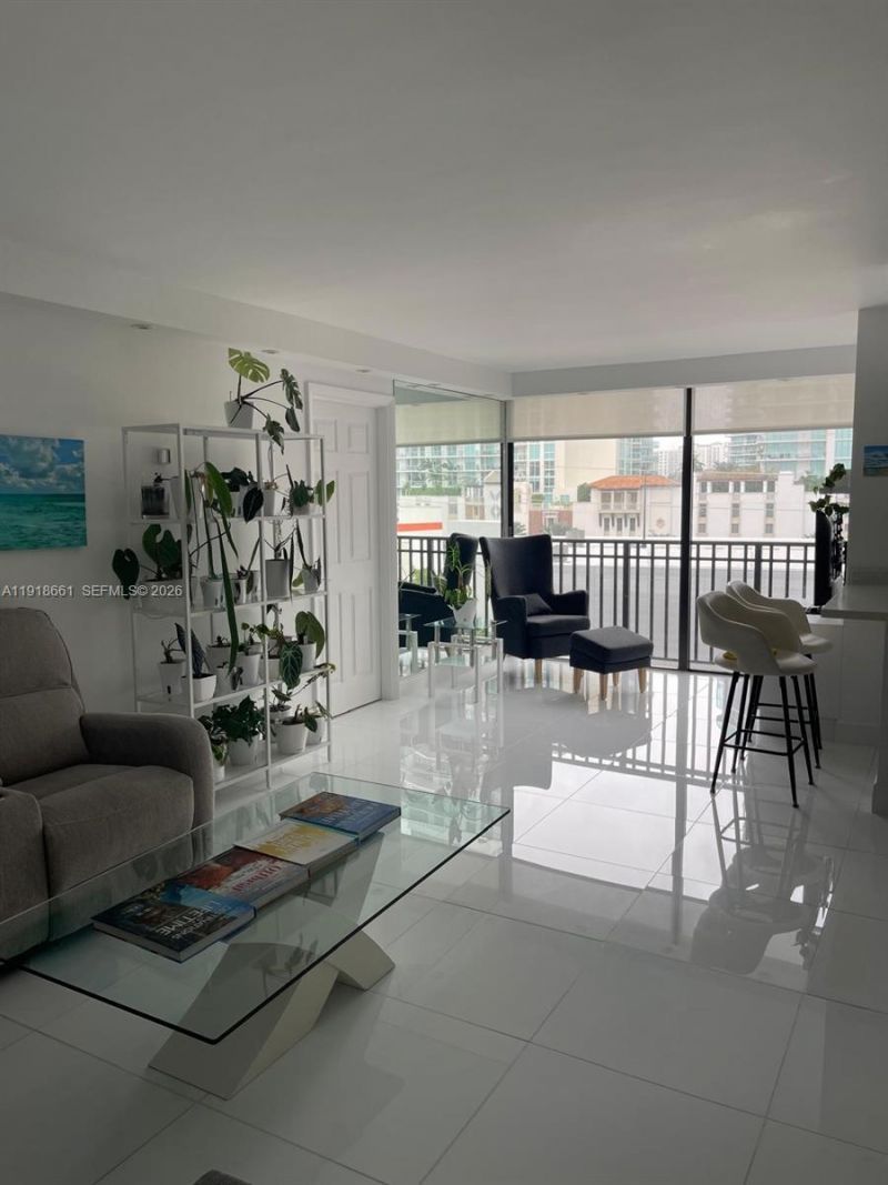 16909 N Bay Rd, Unit 716, Sunny Isles Beach, FL 33160 Photo