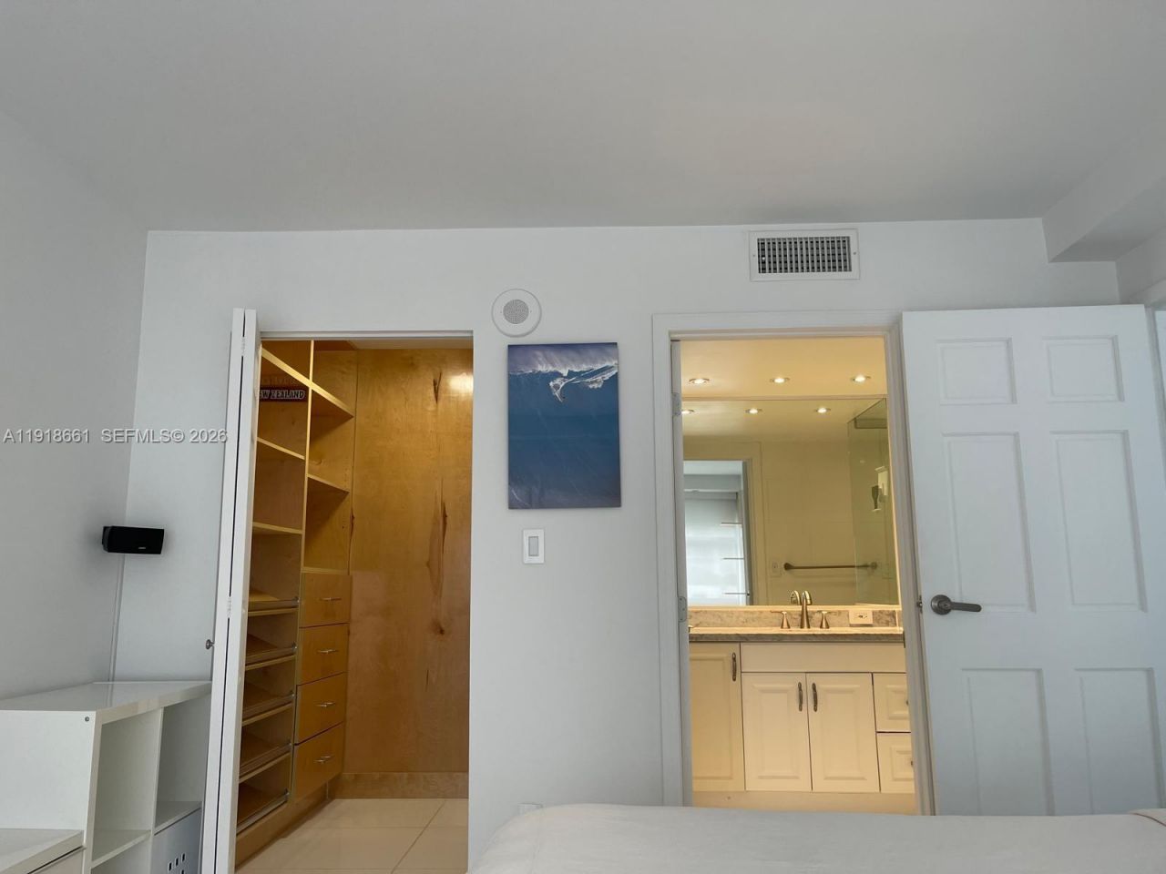 16909 N Bay Rd, Unit 716, Sunny Isles Beach, FL 33160 Photo