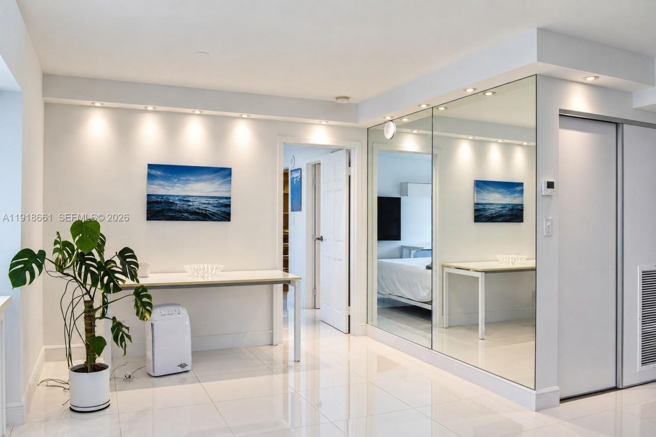 16909 N Bay Rd, Unit 716, Sunny Isles Beach, FL 33160 Photo