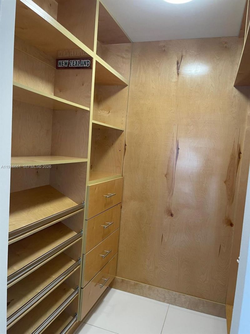 16909 N Bay Rd, Unit 716, Sunny Isles Beach, FL 33160 Photo