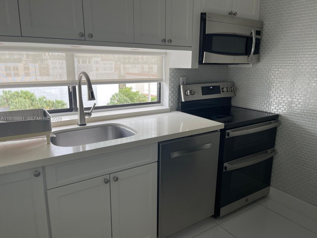 16909 N Bay Rd, Unit 716, Sunny Isles Beach, FL 33160 Photo